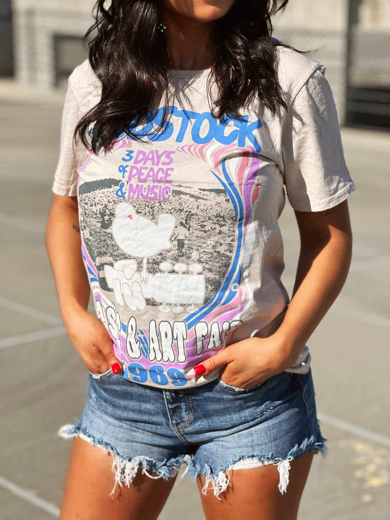 "woodstock" graphic tee in blue and purple