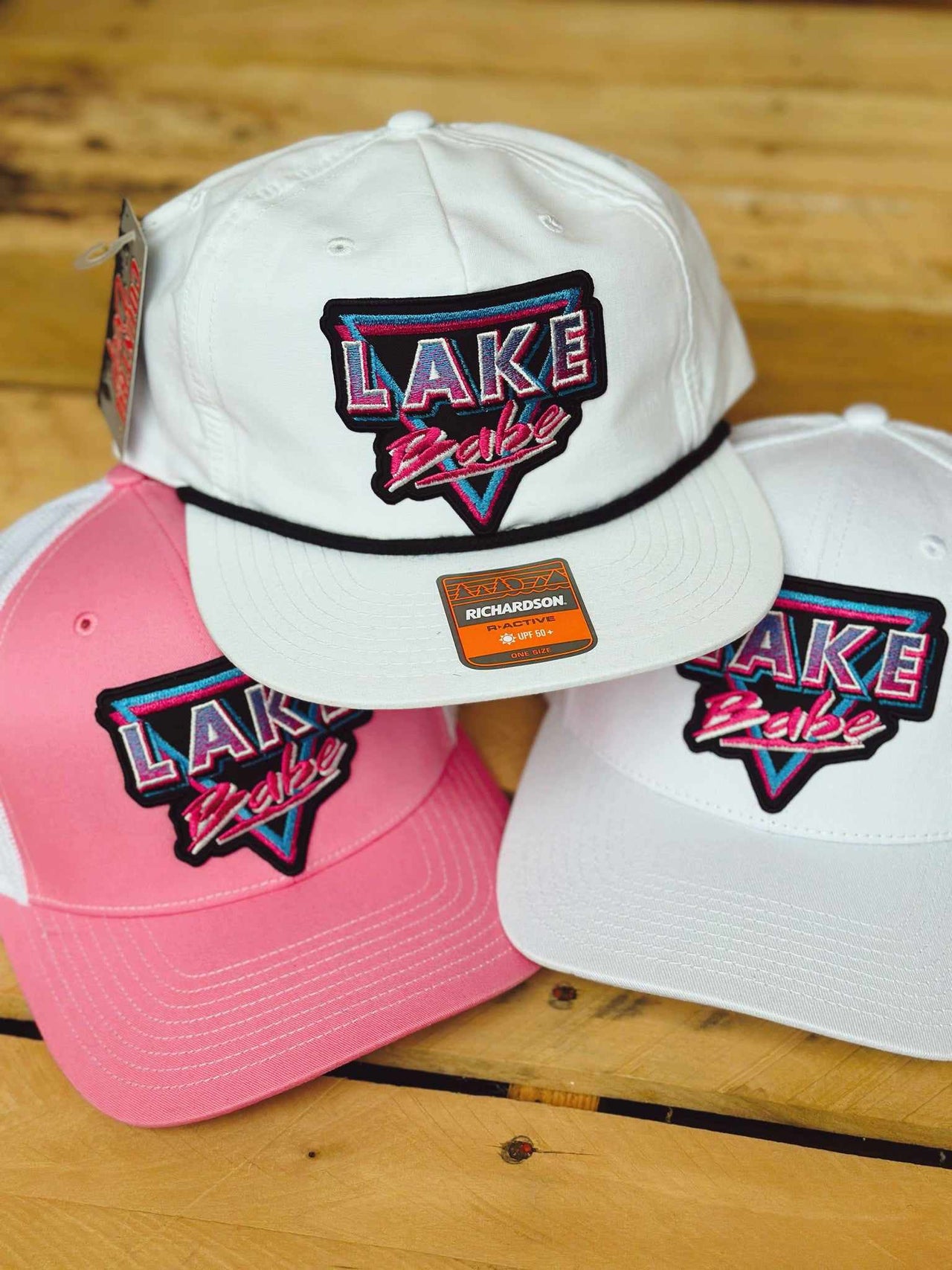 Lake Babe Hat - White