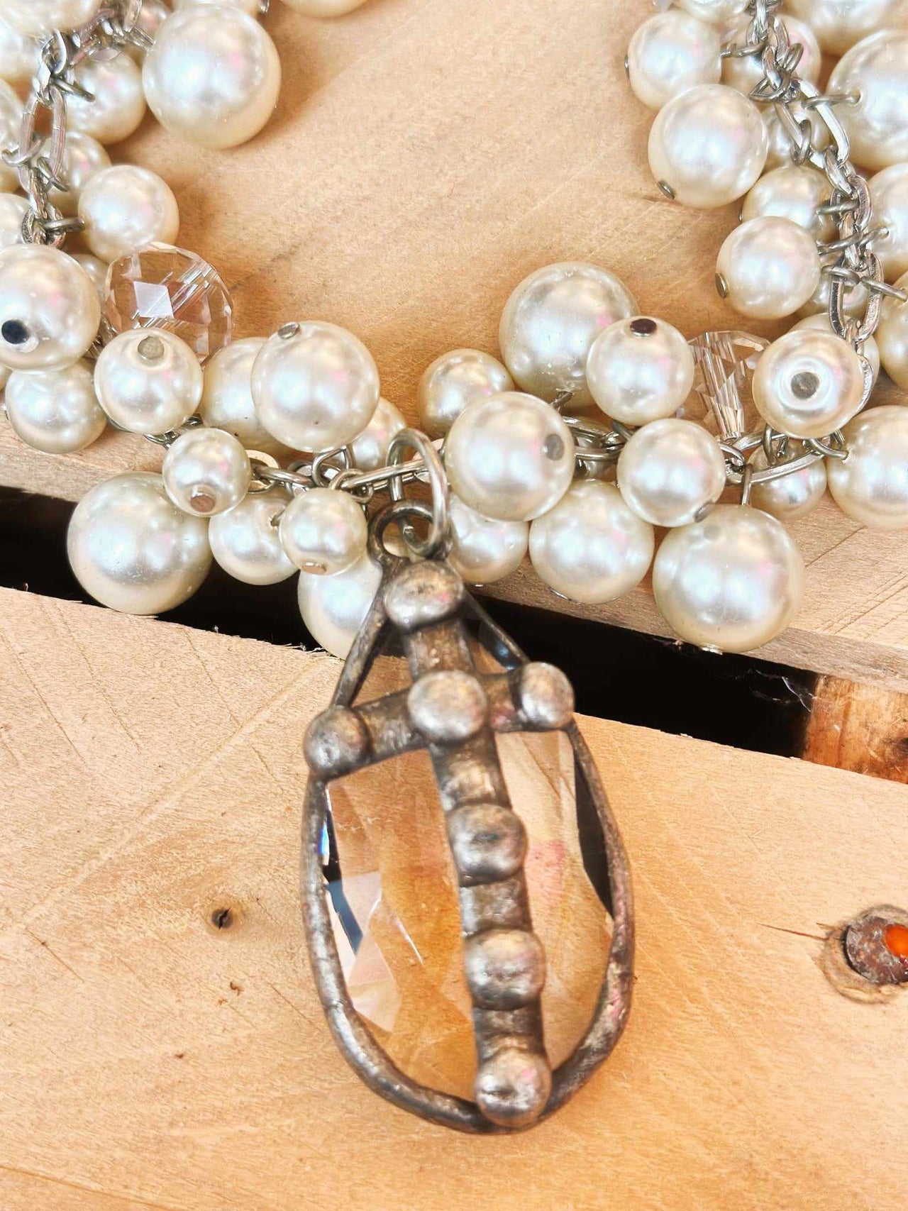 Pearl Necklace With Cross Pendant