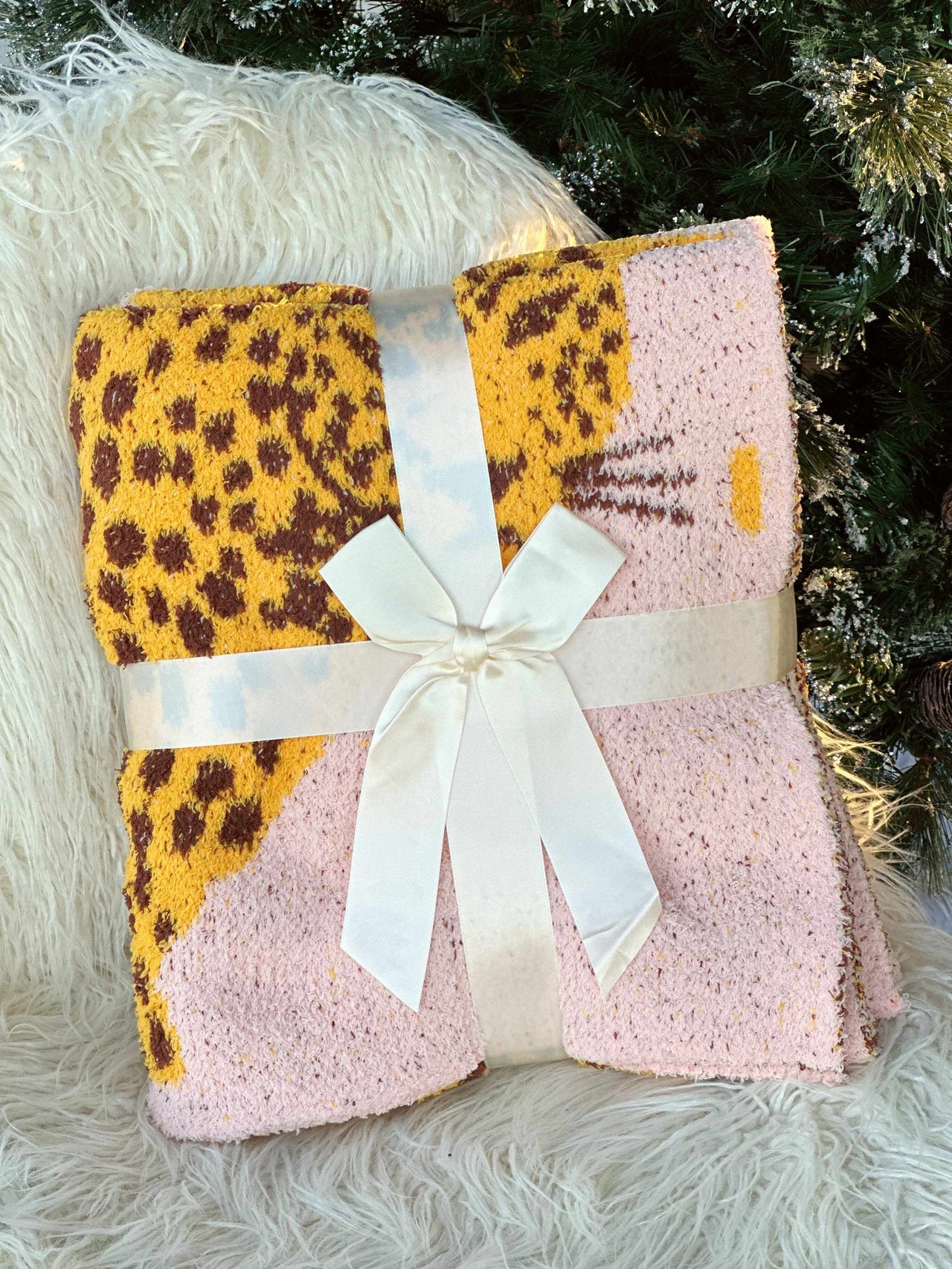 Cuddle Up Blanket - Cheetah