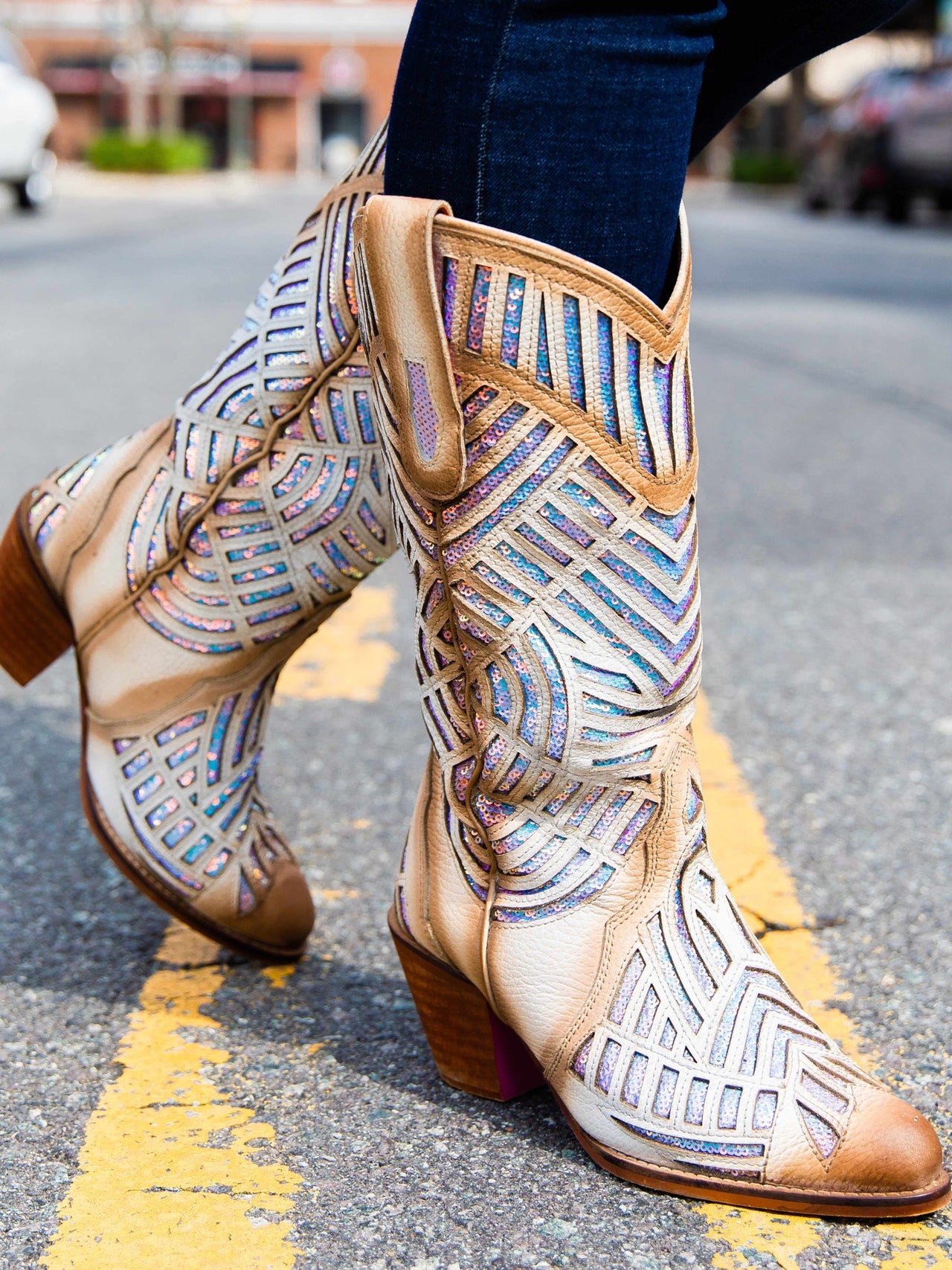 Cowgirl Boots in White Sequined Leather — Wide