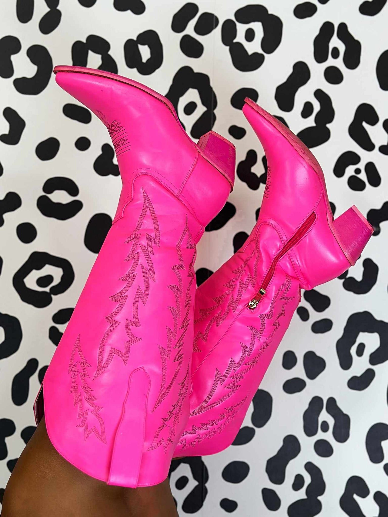 The Neon Cowgirl Wide Boots - Pink